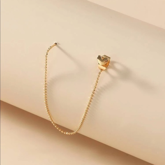 Elise • Heart Threader Earring (1 pc) - Picture 3 of 4